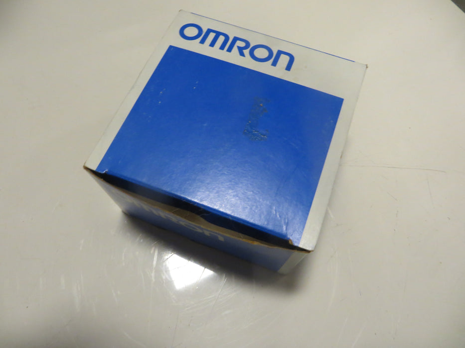 Omron E3JK-R2M2 "Photoelectric switch"