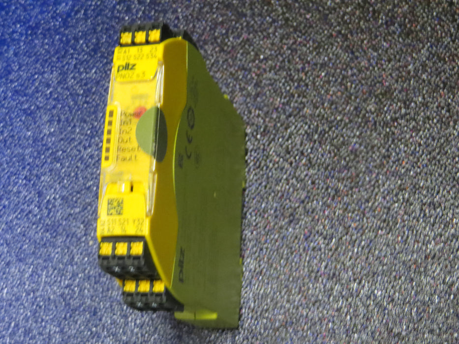 PILZ PNOZ XV3.1P 30/24VDC 3n/o 1n/c2n "Veiligheidsrelais"