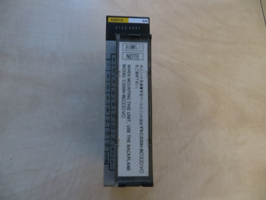 Omron C200H-OD212 "Output unit"