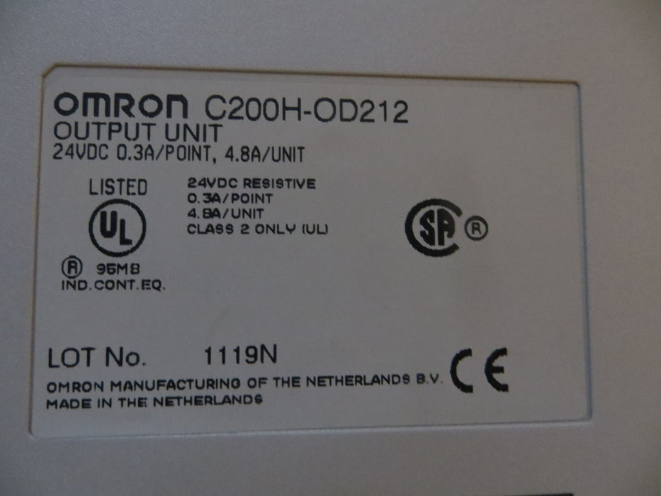 Omron C200H-OD212 "Output unit"