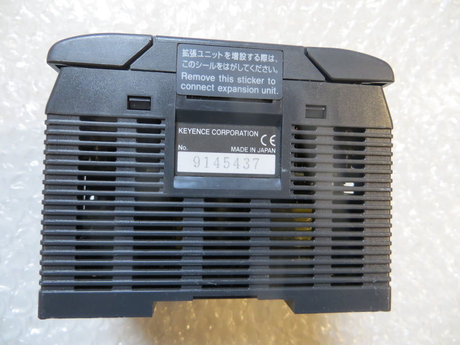 Keyence  KV-16AT  "Logic Controller"