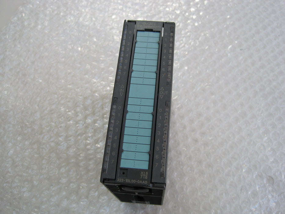 Siemens  6ES7 323-1BL00-0AA0  "Input/Output Module"