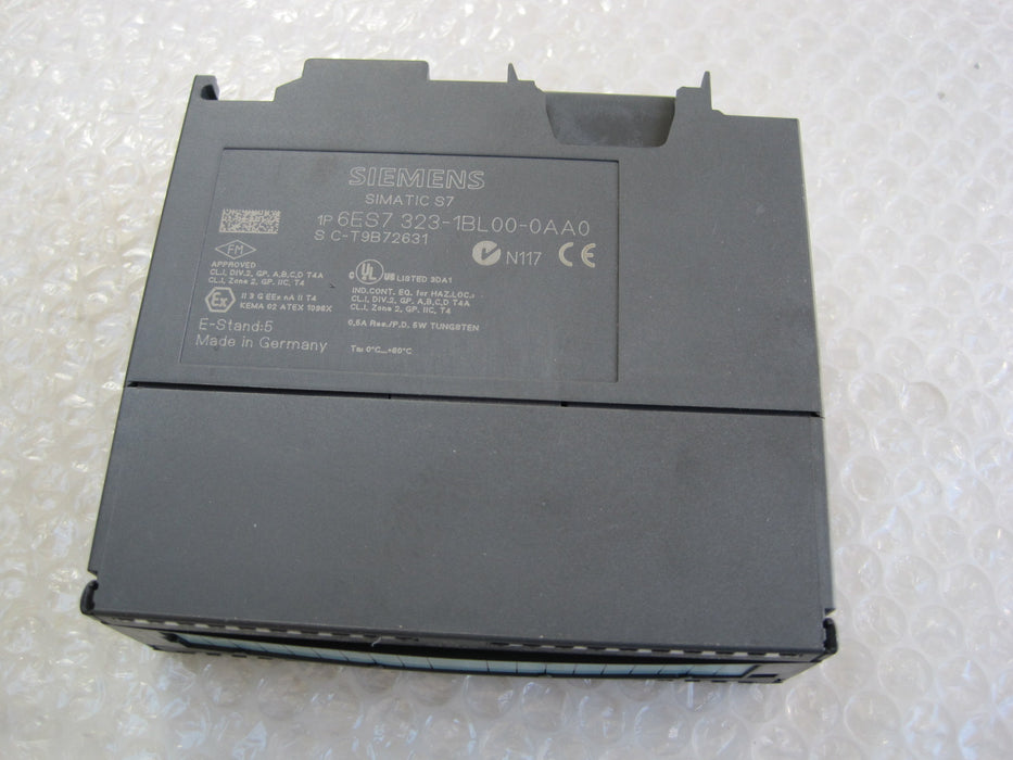 Siemens  6ES7 323-1BL00-0AA0  "Input/Output Module"