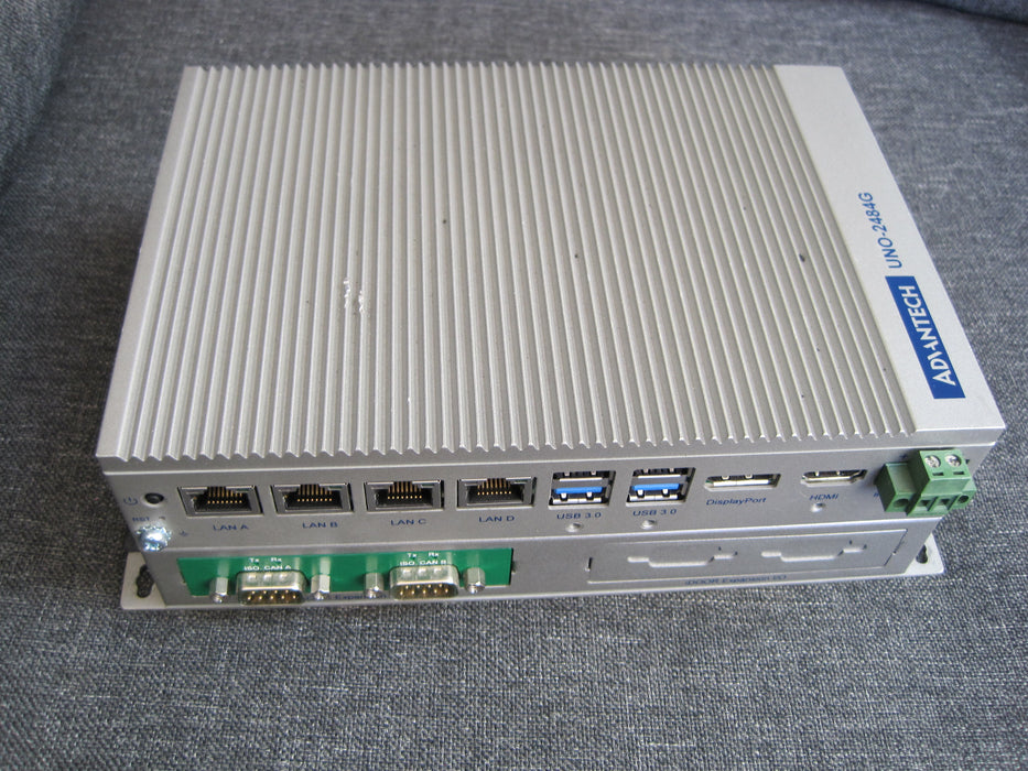 Advantech UN0-2484G-6531AE  "Industrial PC"