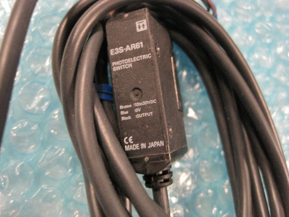 Omron E3S-AR61  "Sensor"