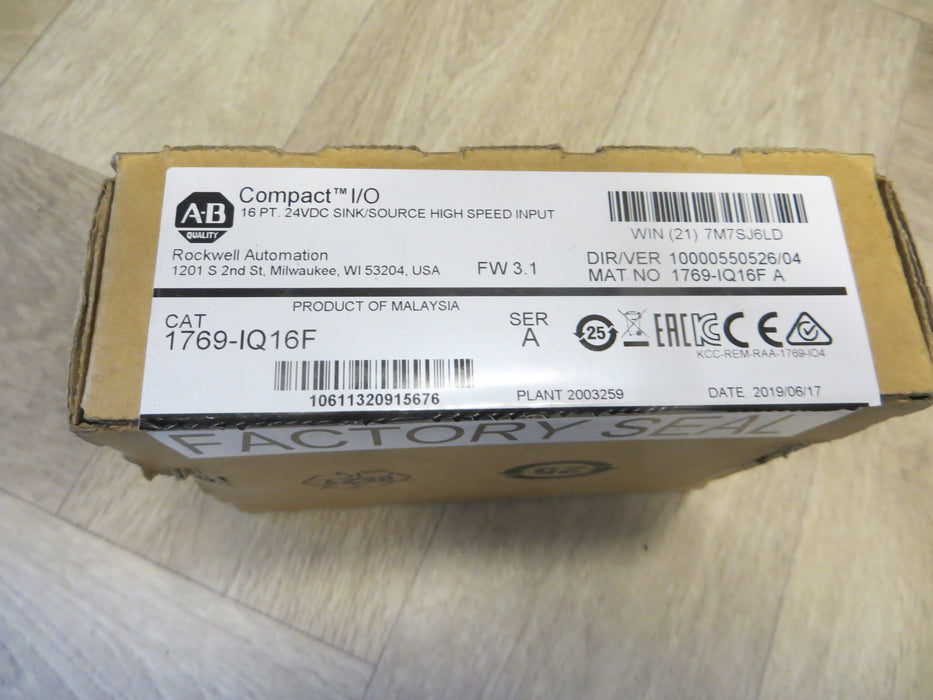 Allen Bradley 1769-IQ16F "Sinking/Sourcin"