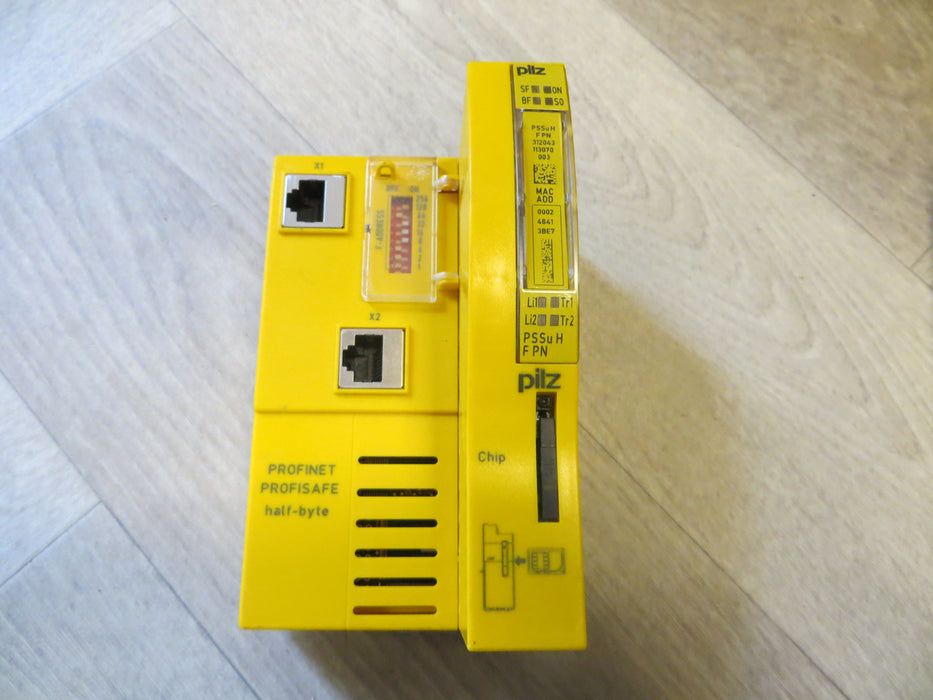 PILZ PNOZ XV3.1P 30/24VDC 3n/o 1n/c2n "Veiligheidsrelais"