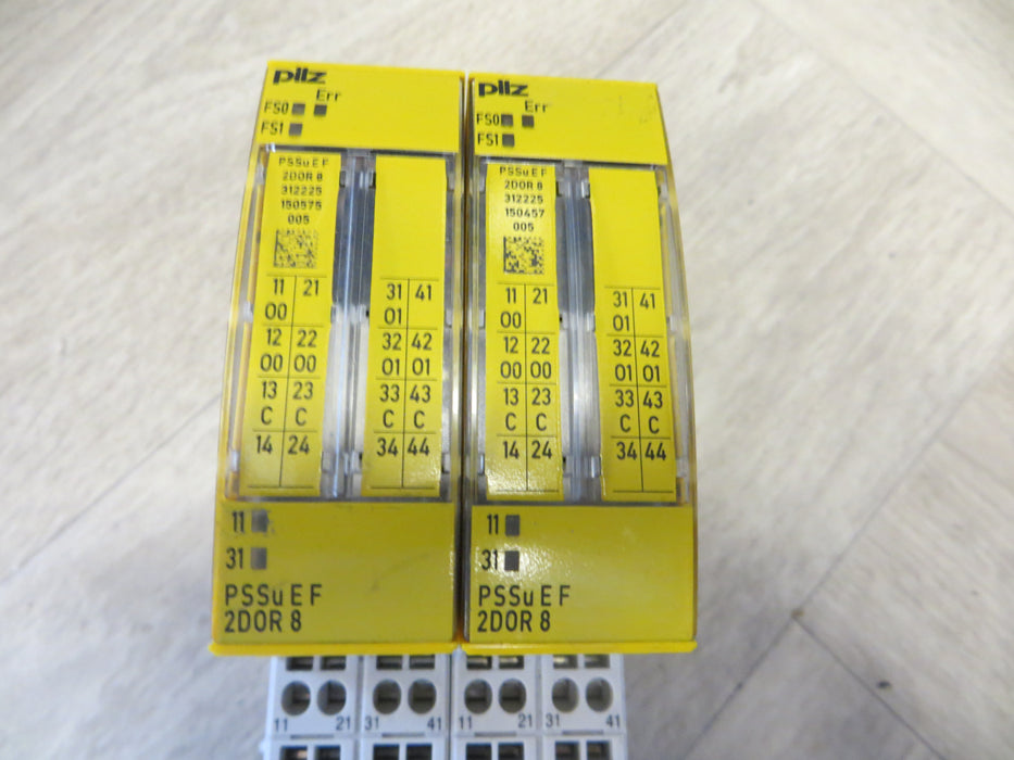 PILZ PNOZ XV3.1P 30/24VDC 3n/o 1n/c2n "Veiligheidsrelais"