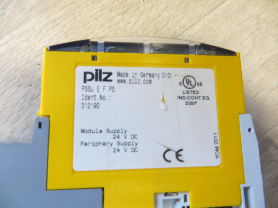 PILZ PNOZ XV3.1P 30/24VDC 3n/o 1n/c2n "Veiligheidsrelais"
