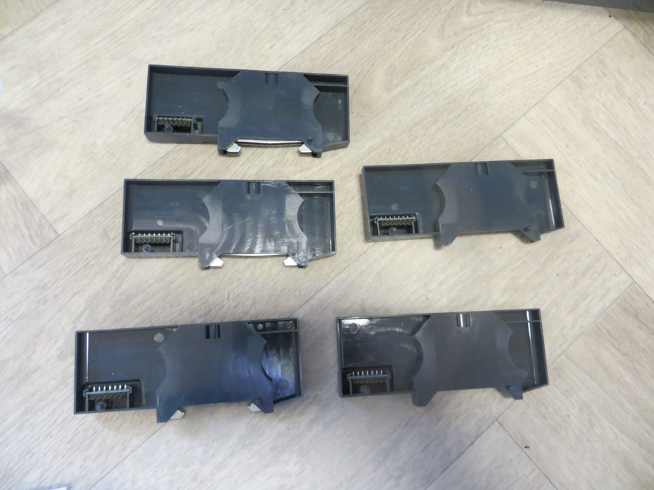 PILZ PNOZ XV3.1P 30/24VDC 3n/o 1n/c2n "Veiligheidsrelais"