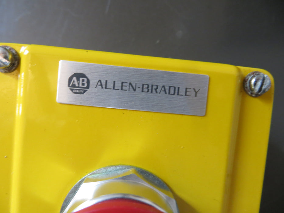 Allen Bradley 800T-1TZY "Touch button"