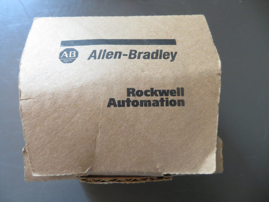Allen Bradley 800T-1TZY "Touch button"