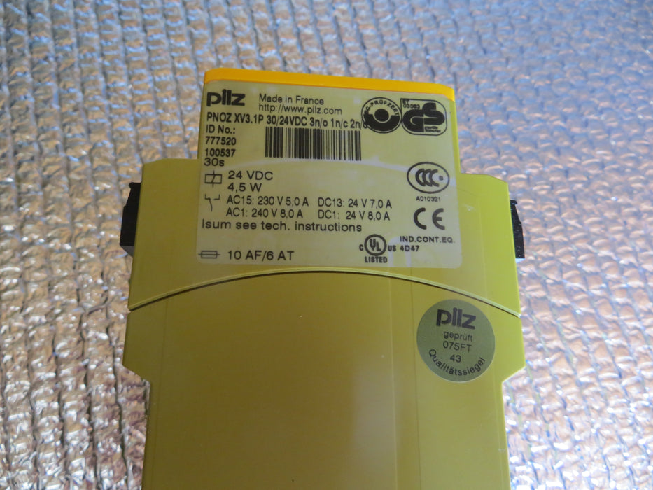 PILZ PNOZ XV3.1P 30/24VDC 3n/o 1n/c2n  "Safety Relay"