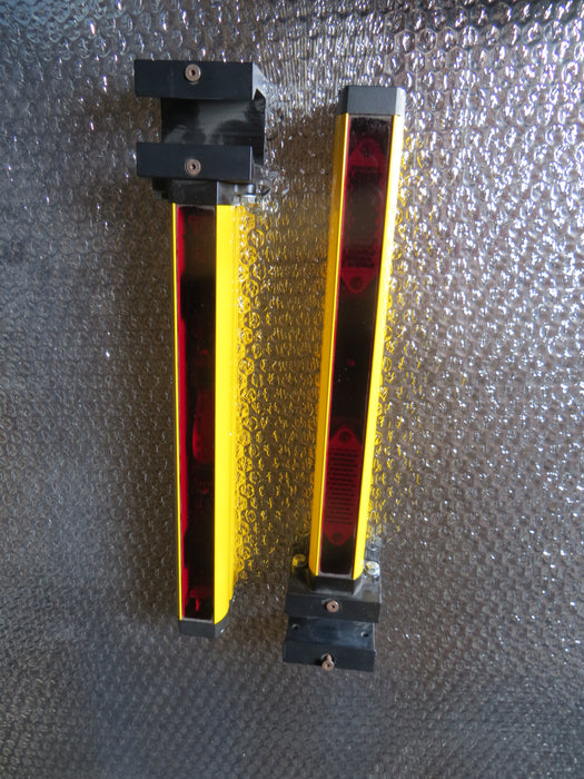 PILZ PNOZ XV3.1P 30/24VDC 3n/o 1n/c2n "Veiligheidsrelais"