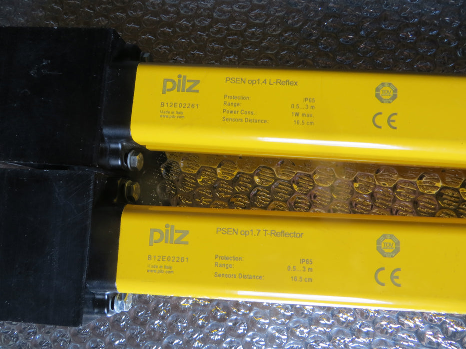 PILZ PNOZ XV3.1P 30/24VDC 3n/o 1n/c2n "Veiligheidsrelais"