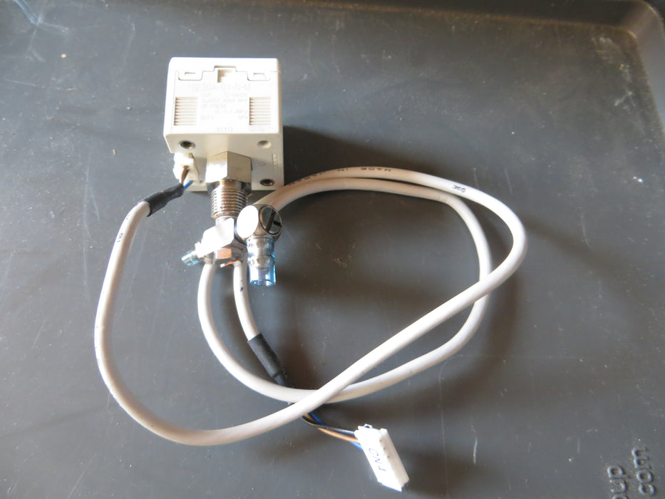 SMC ISE30A-01-N-M "Pressure Switch"