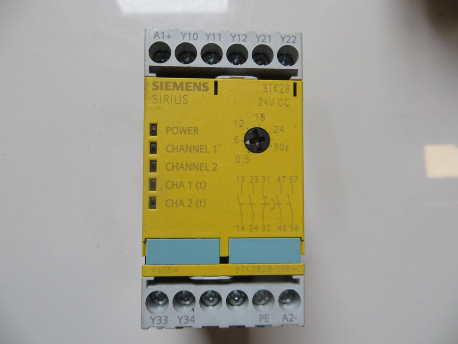 Siemens 6ES7 322-1HH01-0AA0 "Digitale uitgang"